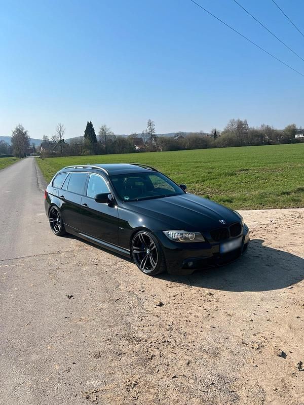 Gebraucht BMW 330 M Performance 245 PS (180 kW) 2009 Schwarz Kombi