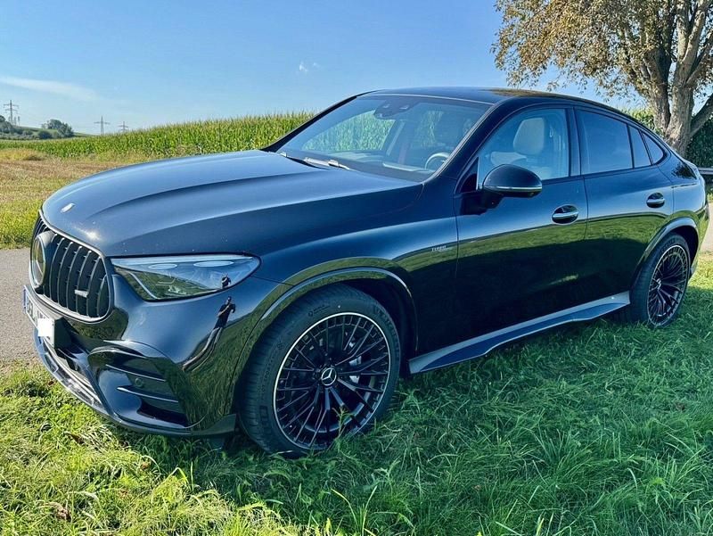 Schwarz Gebraucht 2025 Mercedes GLC43 AMG AMG Coupé | 85.900 € - Bild 1/4
