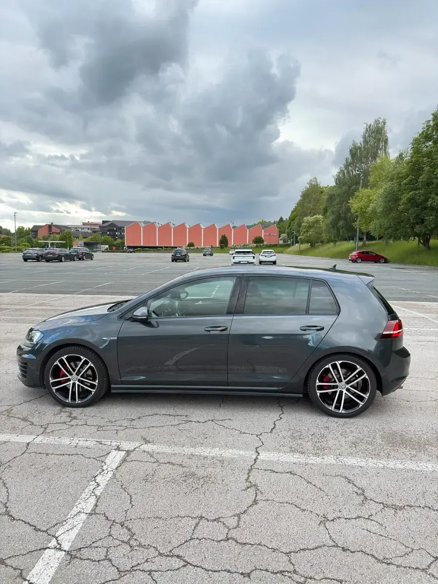 Gebraucht VW Golf VII GTD 184 PS (135 kW) 2015 Grau Kleinwagen