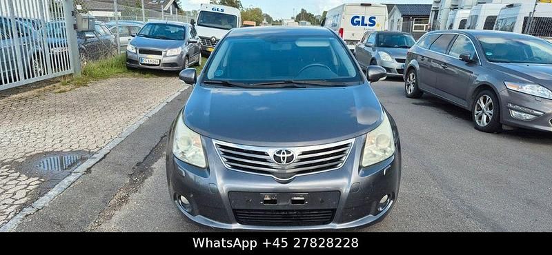Gebraucht Toyota Avensis Basis 126 PS (92 kW) 2009 Grau Limousine