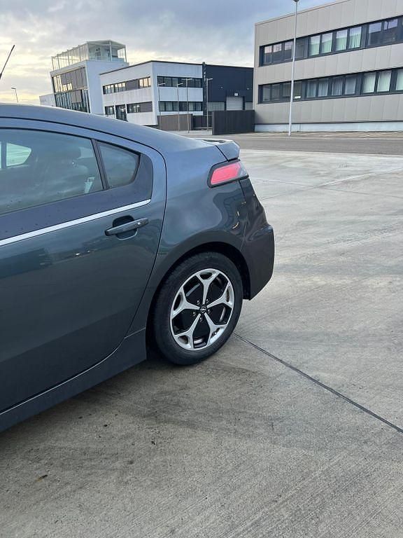 Gebraucht Opel Ampera Comfort Edition 151 PS (111 kW) 2013 Grau Kleinwagen