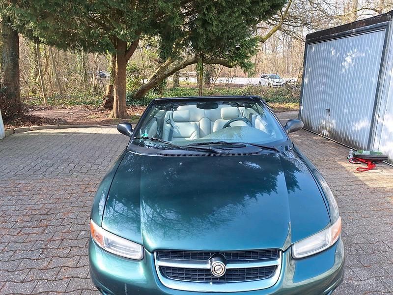 Gebraucht Chrysler Stratus 163 PS (119 kW) 1997 Grün Cabrio