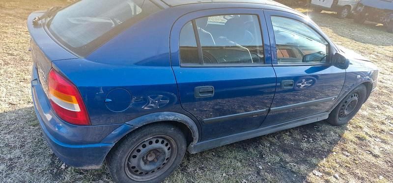 Gebraucht Opel Astra 125 PS (91 kW) 2001 Blau Limousine