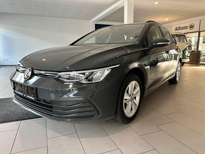 Grau Gebraucht 2022 VW Golf VIII Life Kombi | 21.490 € (Fairer Preis) - Bild 1/4