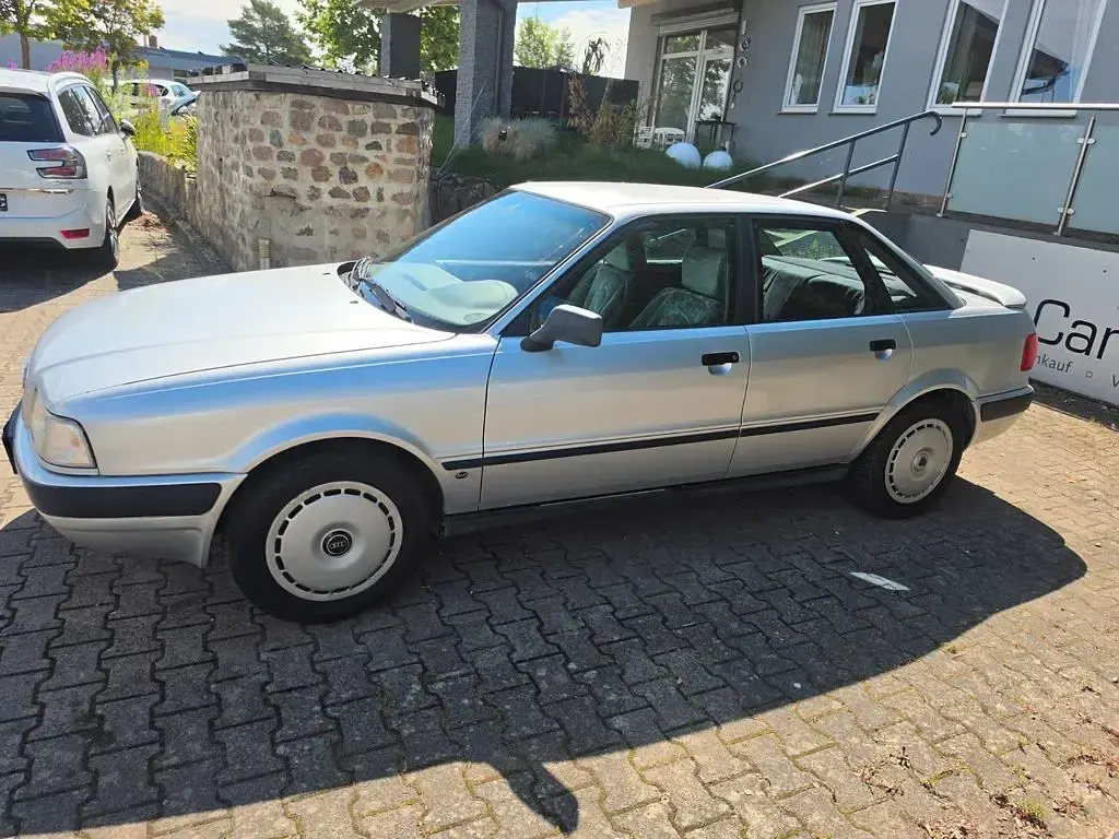 Gebraucht Audi 80 90 PS (66 kW) 1991 Silber Limousine