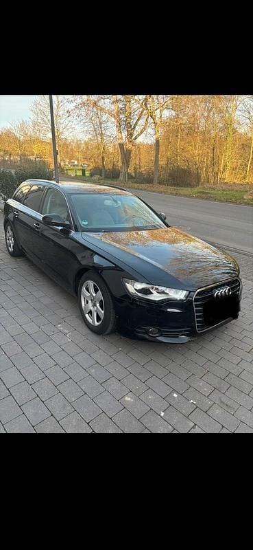 Gebraucht Audi A6 177 PS (130 kW) 2012 Schwarz Kombi