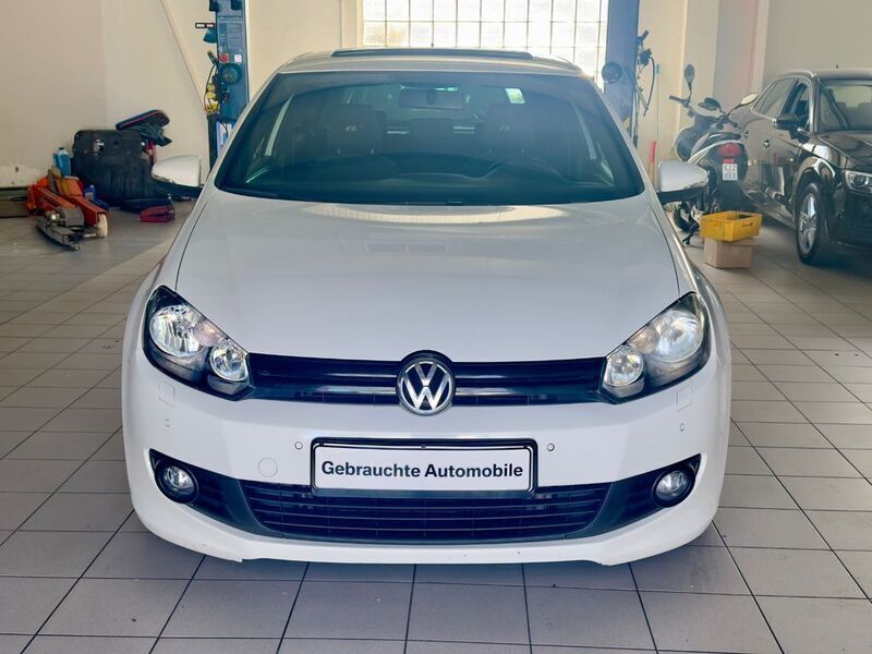 Weiß Gebraucht 2010 VW Golf VI Highline Coupé | 6.999 € (Etwas zu teuer) - Bild 1/4