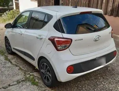 Gebraucht Hyundai i10 Passion 87 PS (63 kW) 2018 Weiß Kleinwagen