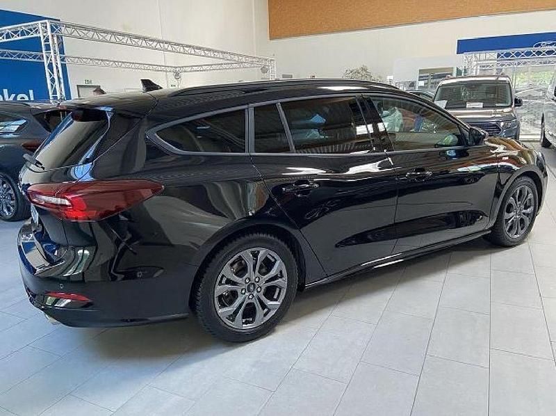 Gebraucht Ford Focus ST-Line 155 PS (114 kW) 2024 Schwarz Limousine