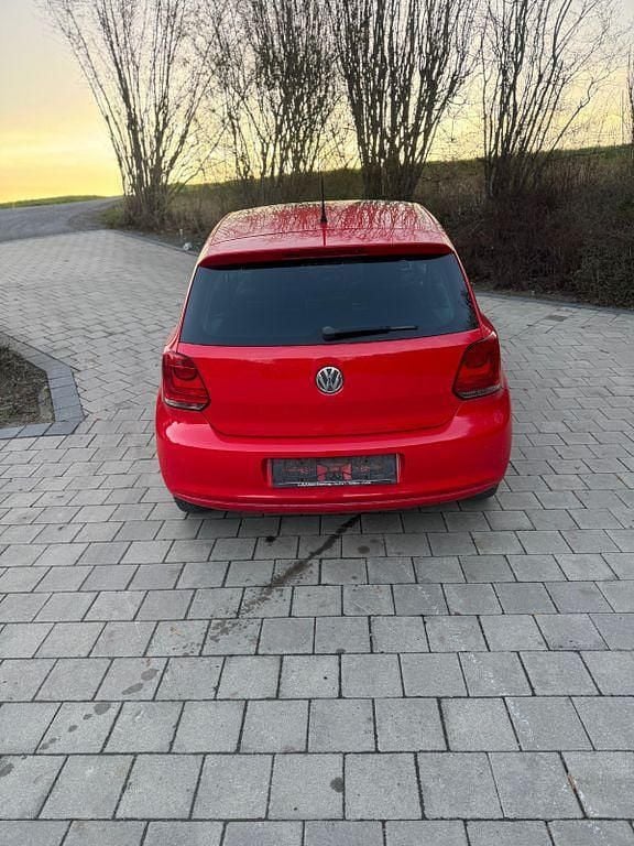Gebraucht VW Polo Comfortline 69 PS (50 kW) 2011 Rot Kleinwagen