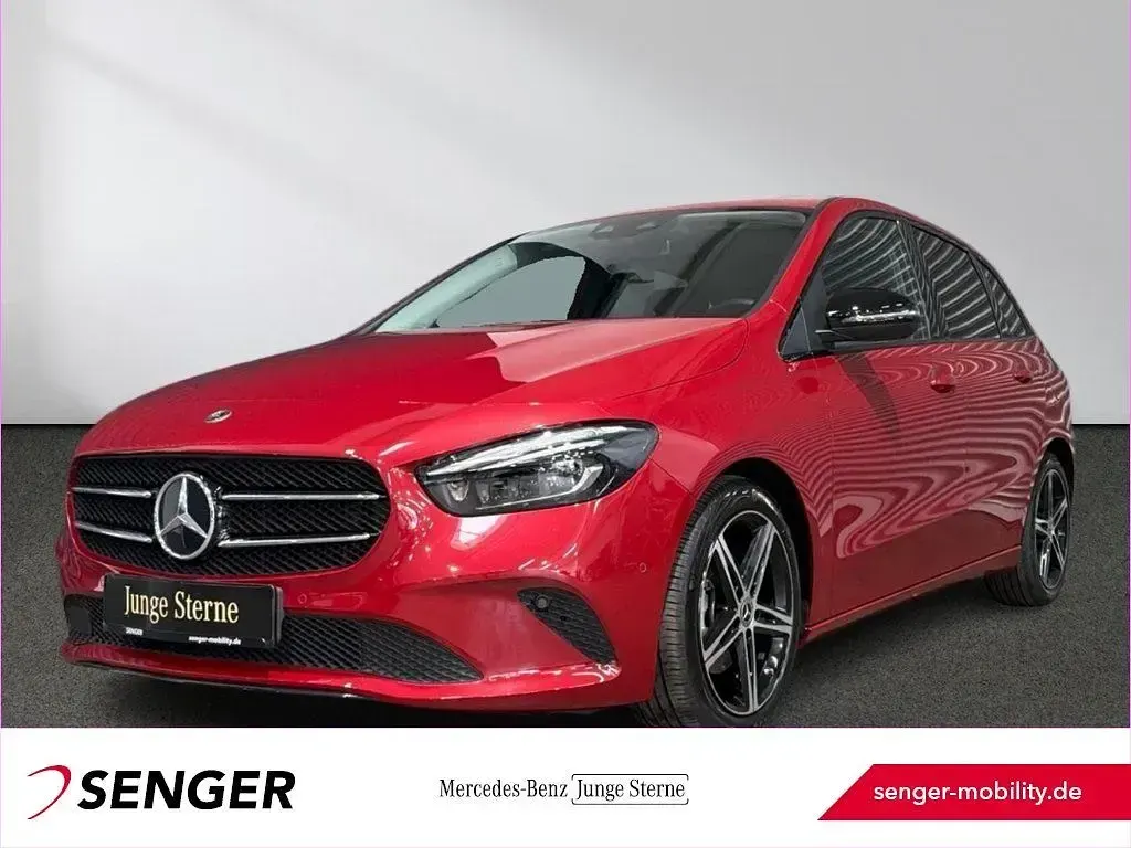 Gebraucht Mercedes B200 Progressive 163 PS (119 kW) 2022 Van / Kleinbus