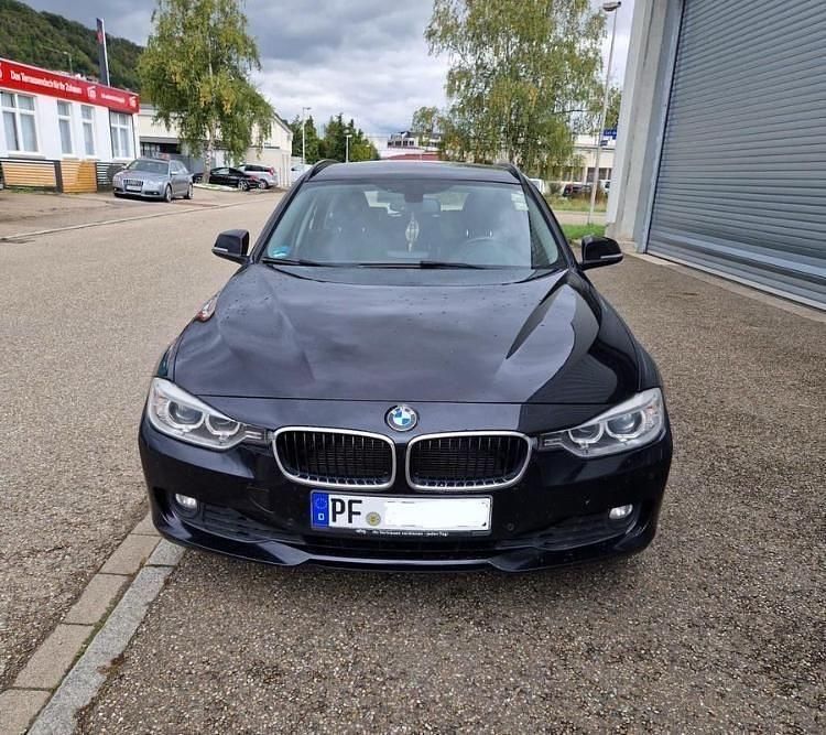 Schwarz Gebraucht 2014 BMW 318 Luxury Line Kombi | 6.500 € (Fairer Preis) - Bild 1/4