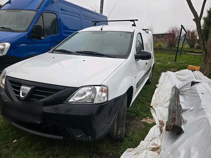 Gebraucht Dacia Logan 55 PS (40 kW) 2011 Weiß Van / Kleinbus