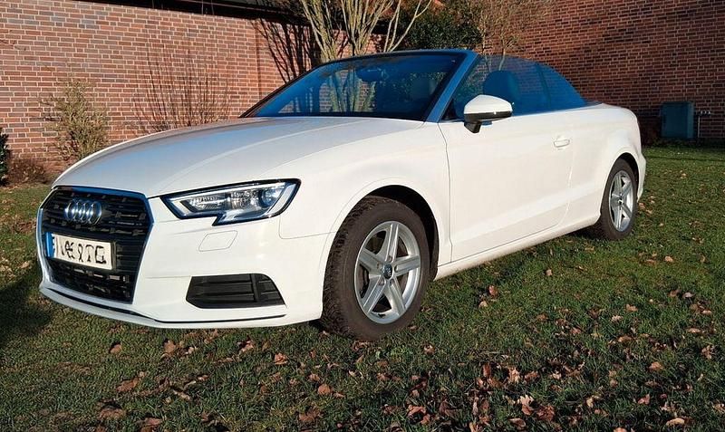 Weiß Gebraucht 2019 Audi A3 Cabriolet Sport Cabrio | 22.900 € (Teuer) - Bild 1/4