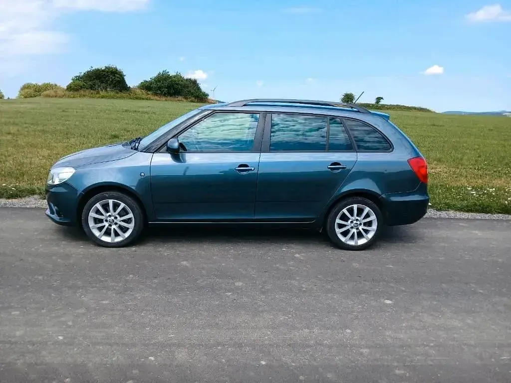 Gebraucht Skoda Fabia 105 PS (77 kW) 2014 Grau Kombi