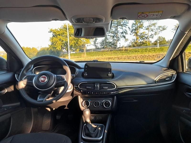 Gebraucht Fiat Tipo Life 101 PS (74 kW) 2021 Schwarz Kombi