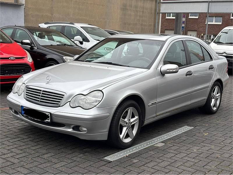Silber Gebraucht 2001 Mercedes C240 Limousine | 2.990 € (Fairer Preis) - Bild 1/4