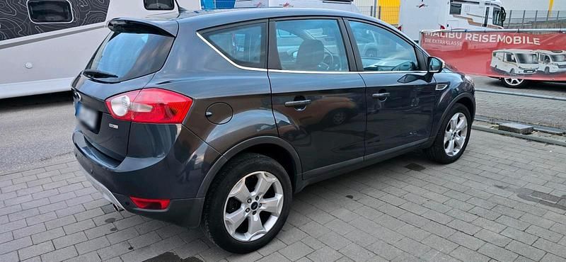 Gebraucht Ford Kuga 136 PS (100 kW) 2010 Braun SUV