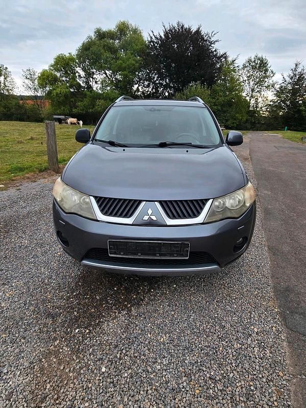 Grau Gebraucht 2008 Mitsubishi Outlander SUV | 4.000 € (Teuer) - Bild 1/4