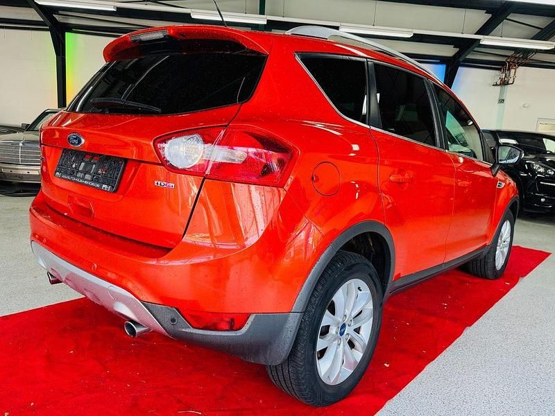 Gebraucht Ford Kuga Titanium 140 PS (102 kW) 2011 Rot SUV