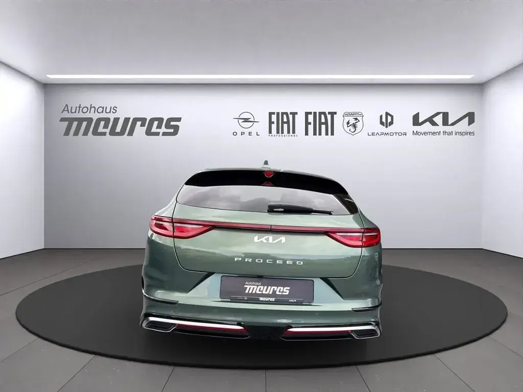Gebraucht Kia ProCeed GT GT-Line 140 PS (102 kW) 2025 Grün Kleinwagen