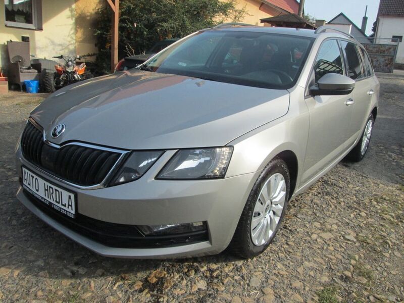 Beige Gebraucht 2017 Skoda Octavia Ambition Kombi | 7.200 € (Teuer) - Bild 1/4
