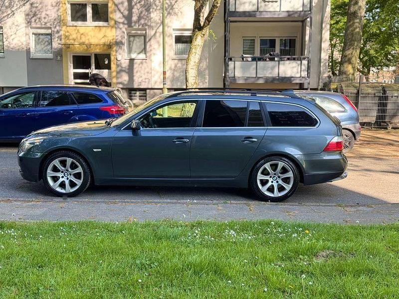 Usata BMW 520 163 CV (119 kW) 2008 Grigio Station wagon