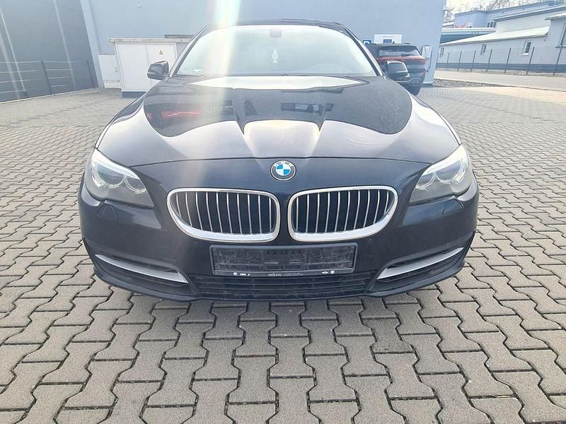 Gebraucht BMW 520 Performance 190 PS (139 kW) 2015 Schwarz Limousine
