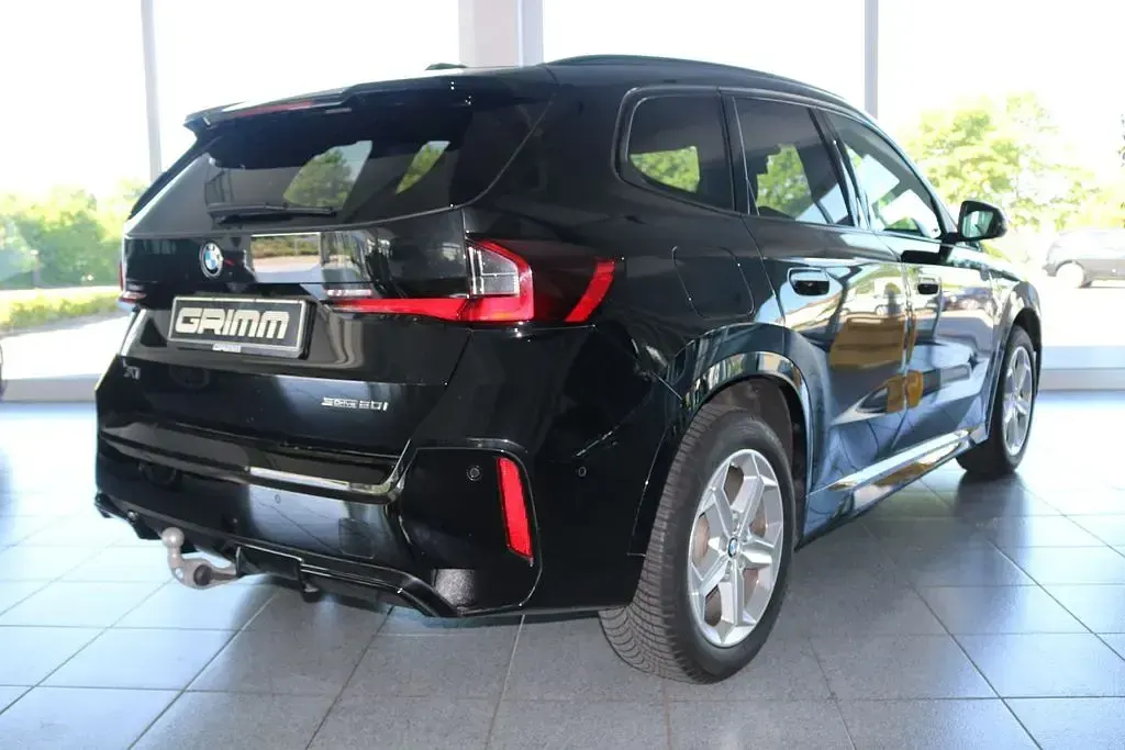 Gebraucht BMW X1 Comfort Edition 156 PS (114 kW) 2025 Black sapphire metallic (metallic) SUV
