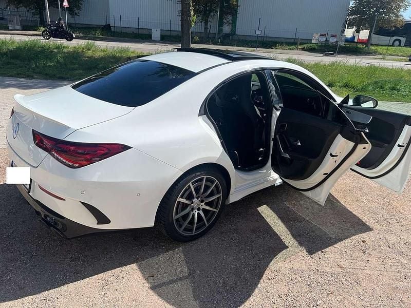 Weiß Gebraucht 2021 Mercedes CLA45 AMG AMG Coupé | 42.000 € (Superpreis) - Bild 1/4