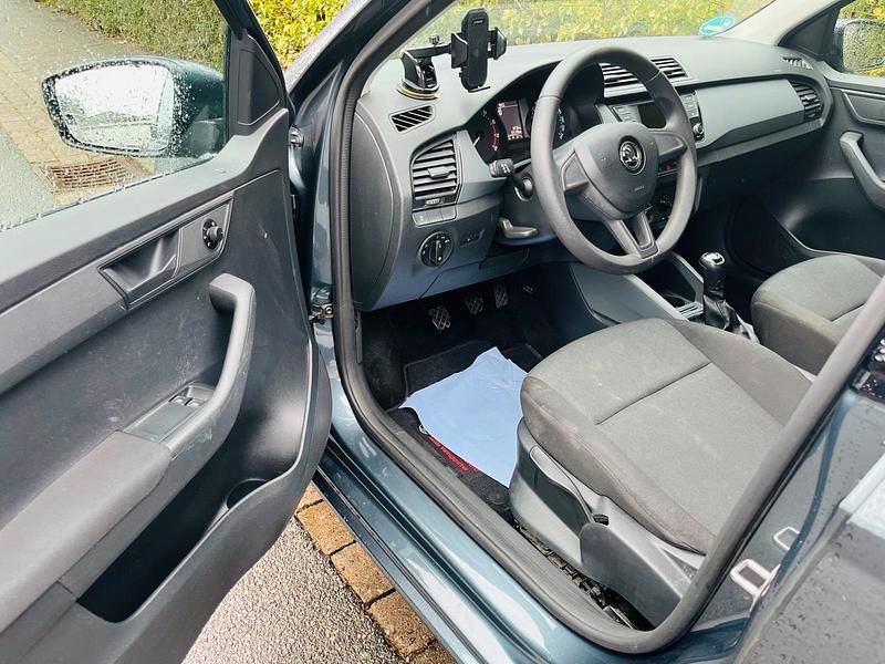 Gebraucht Skoda Fabia 95 PS (69 kW) 2017 Grau Kleinwagen