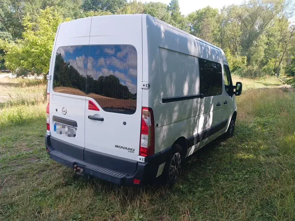 Gebraucht Opel Movano 131 PS (96 kW) 2019 Weiß Van / Kleinbus