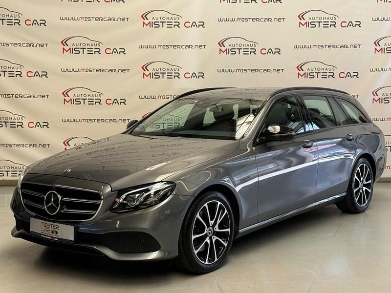 Grau Gebraucht 2018 Mercedes E220 Kombi | 17.490 € (Superpreis) - Bild 1/4