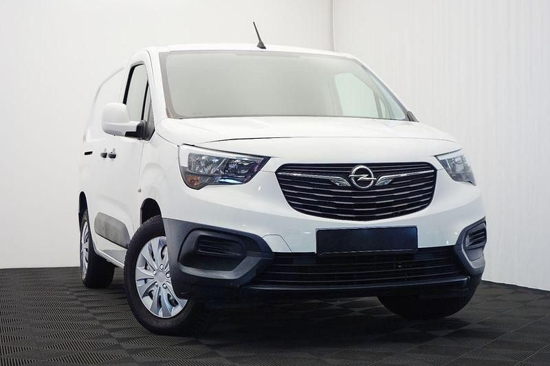 Weiß Gebraucht 2021 Opel Combo Edition Van / Kleinbus | 12.793 € (Fairer Preis) - Bild 1/4