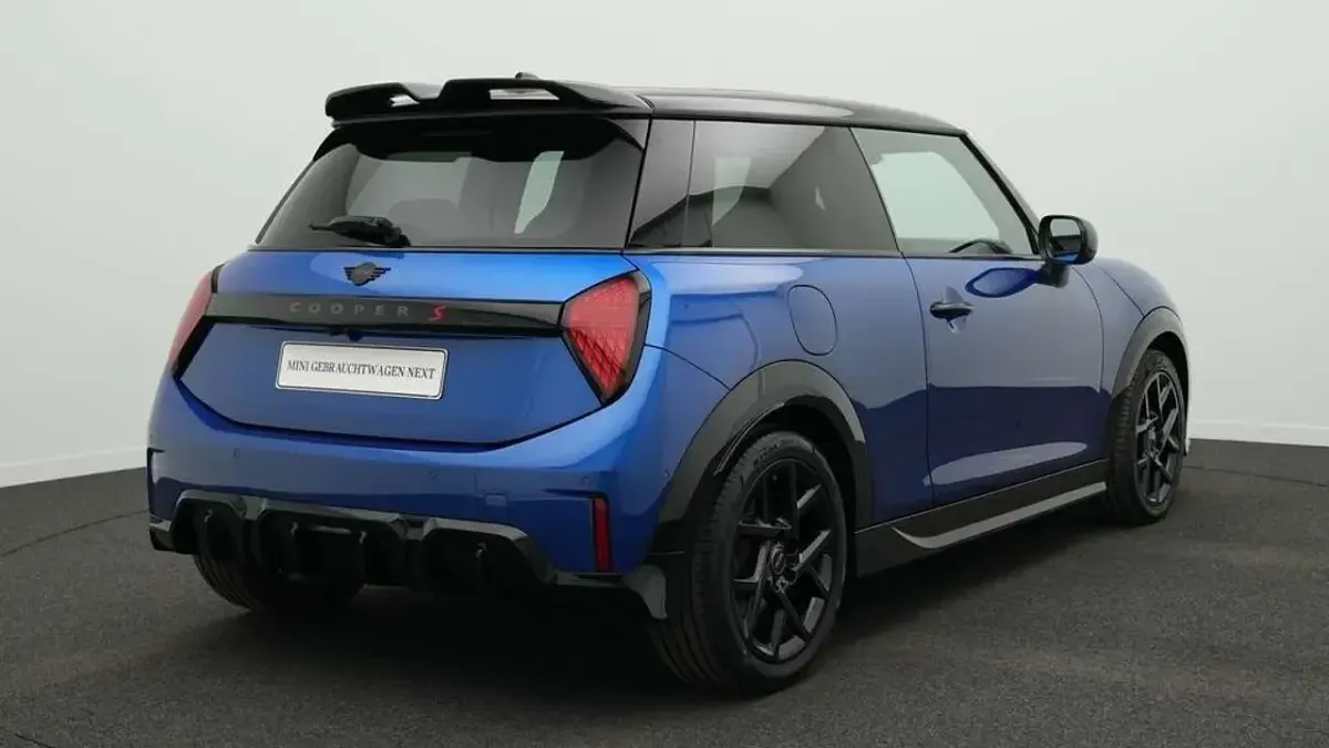 Gebraucht Mini John Cooper Works 204 PS (150 kW) 2025 Blau Kleinwagen