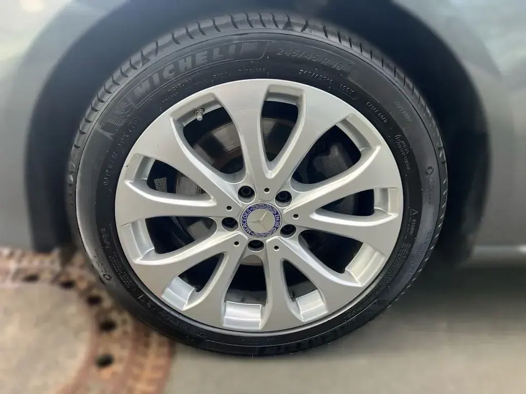 Brugt Mercedes E200 Avantgarde 184 HK (135 kW) 2017 Grå Stationcar