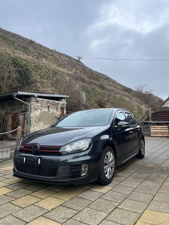 Gebraucht VW Golf VI GTI 277 PS (203 kW) 2010 Schwarz Kleinwagen