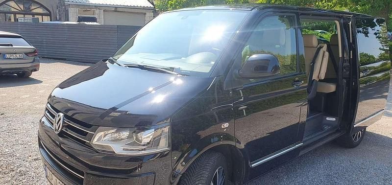 Gebraucht VW Multivan Highline 179 PS (131 kW) 2013 Van / Kleinbus