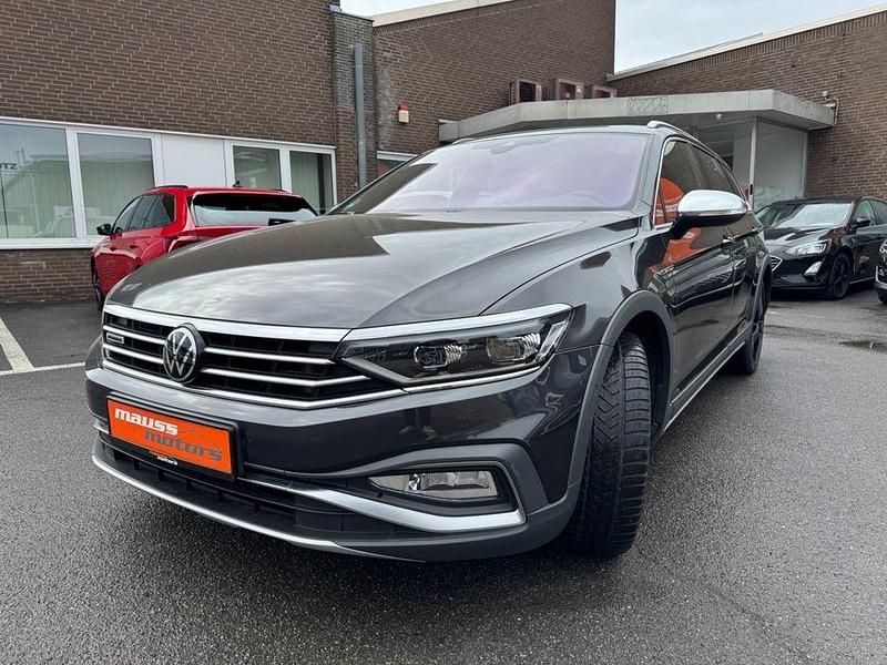 Gebraucht VW Passat Alltrack 200 PS (147 kW) 2021 Grau Kombi