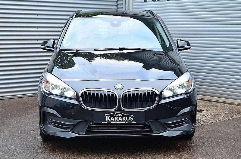 Gebraucht BMW 216 Advantage 116 PS (85 kW) 2019 Saphirschwarz Kombi