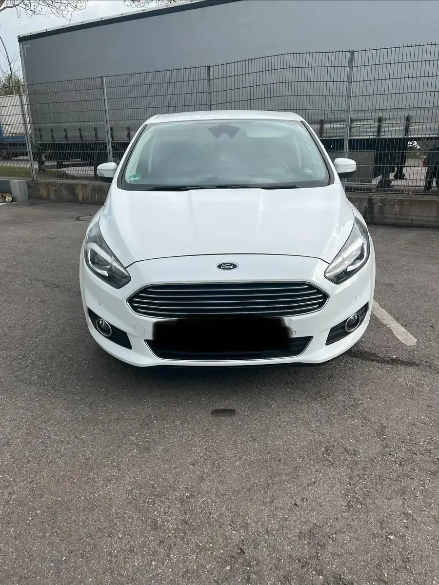 Second-hand Ford S-MAX S 179 CP (131 kW) 2016 Alb Monovolum
