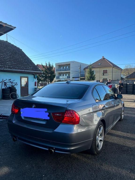 Gebraucht BMW 335 Exclusive 306 PS (225 kW) 2010 Grau Limousine