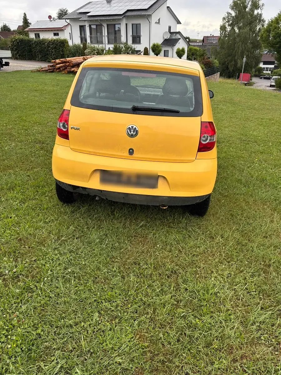 Gebraucht VW Fox 56 PS (41 kW) 2006 Gelb Kleinwagen