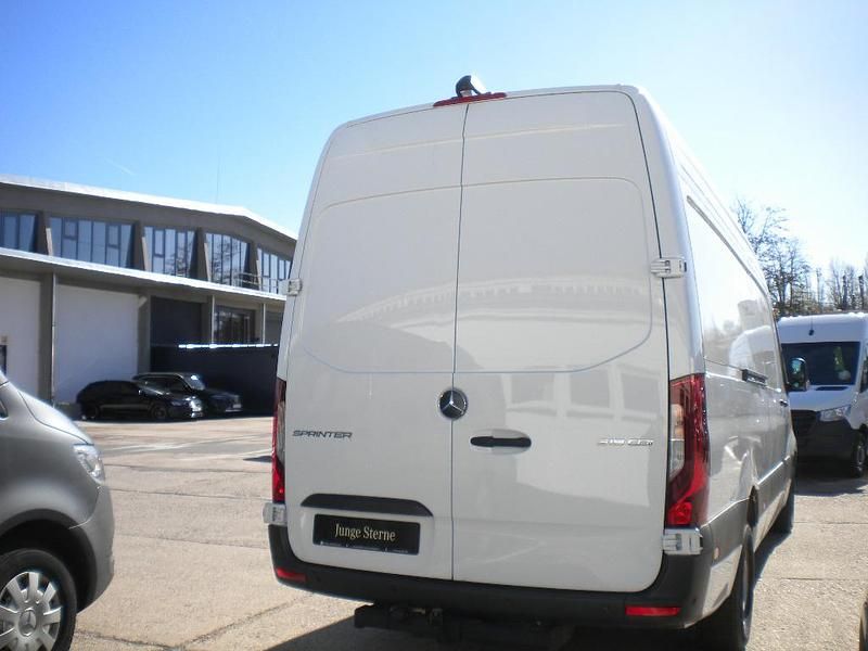 Neu Mercedes Sprinter 190 PS (139 kW) 2026 Weiß Van
