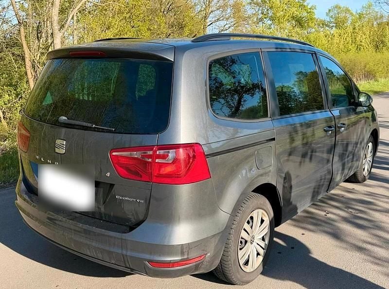 Second-hand Seat Alhambra 140 CP (102 kW) 2012 Argintiu Monovolum