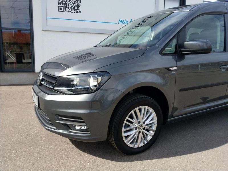 Gebraucht VW Caddy Maxi Trendline 131 PS (96 kW) 2020 Grau Van / Kleinbus