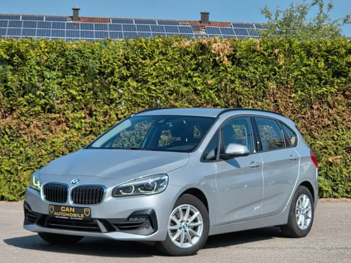 Gebraucht BMW 220 Active Tourer Advantage 192 PS (141 kW) 2018 Silber Van / Kleinbus