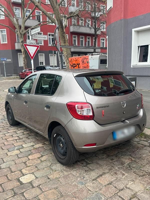 Gebraucht Dacia Sandero 75 PS (55 kW) 2013 Limousine