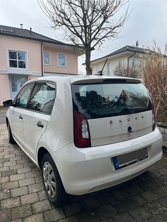 Gebraucht Skoda Citigo-e IV Ambition 61 kW (83 PS) 2021 Weiß Kleinwagen