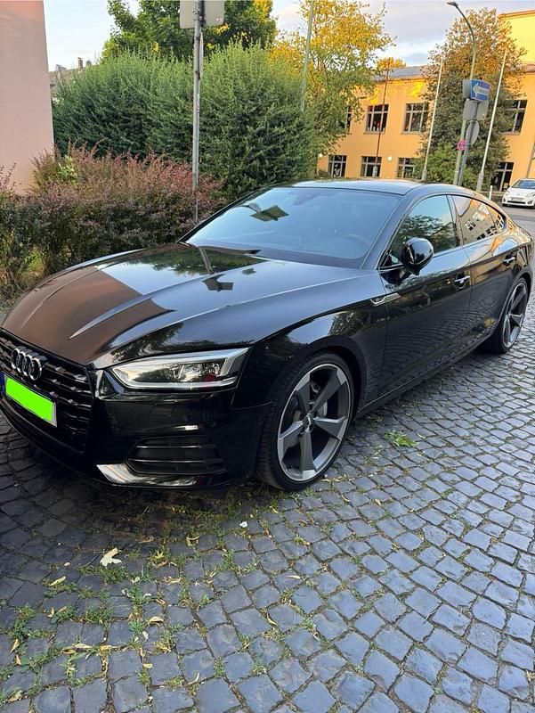 Schwarz Gebraucht 2018 Audi A5 Sportback Limousine | 23.650 € (Fairer Preis) - Bild 1/4